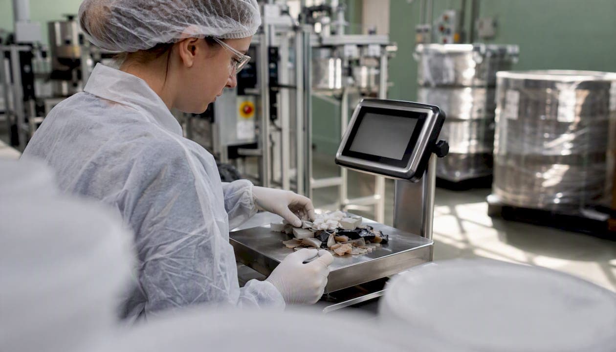 Scrap Reduction in Food Manufacturing: A Pilot-First Playbook